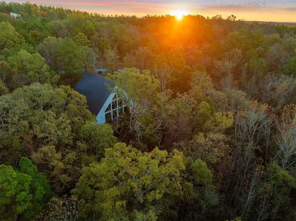 265 Woodland Hills Trail, Broken Bow, OK 74728