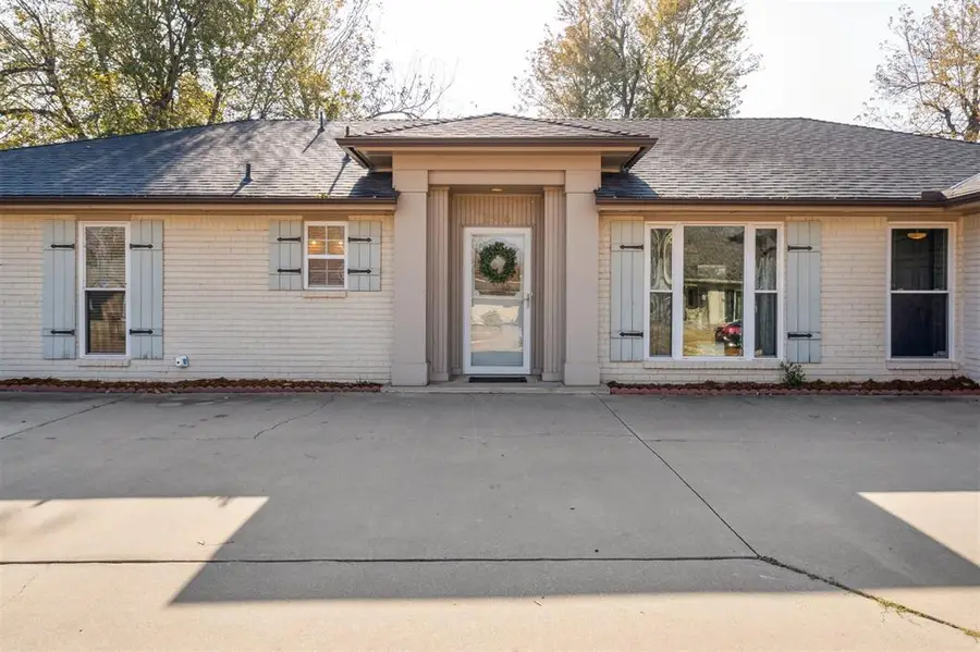 2916 Prairie Rose Court, Oklahoma City, OK 73120 - Image #2