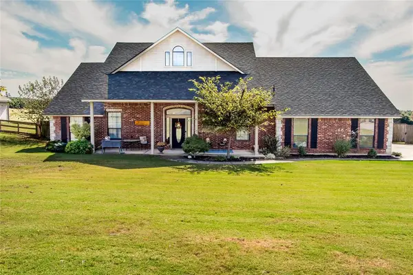 1705 Twin Spires Trail, Guthrie, OK 73044