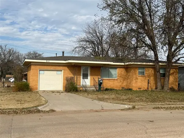 711 W Martha Street, Altus, OK 73521