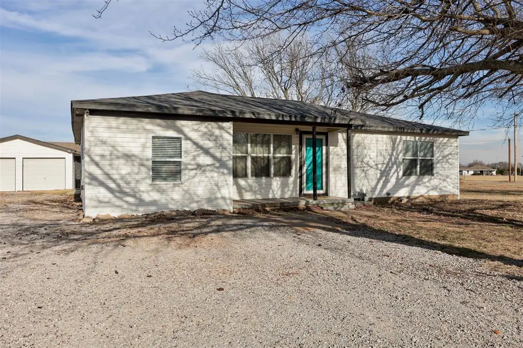 107 E Railroad Street, Wayne, OK 73095 - Image #1