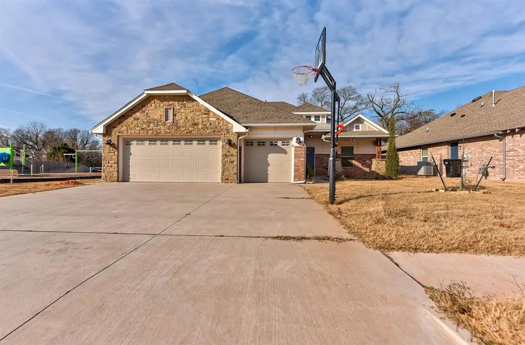 2313 Northfork Drive, Oklahoma City, OK 73160 - Image #1
