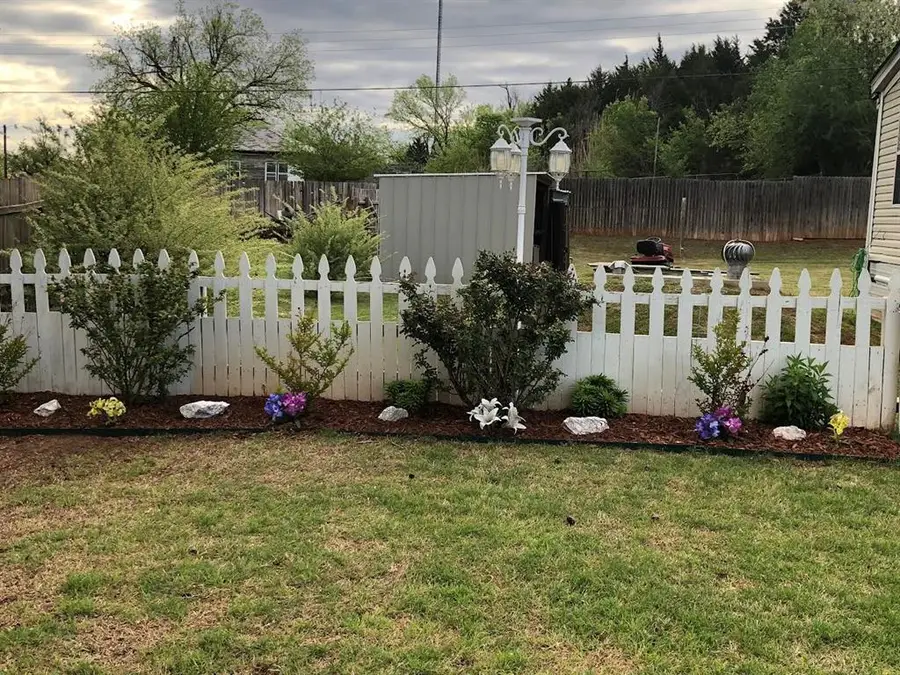 307 S 4th Street, Verden, OK 73092 - Image #3