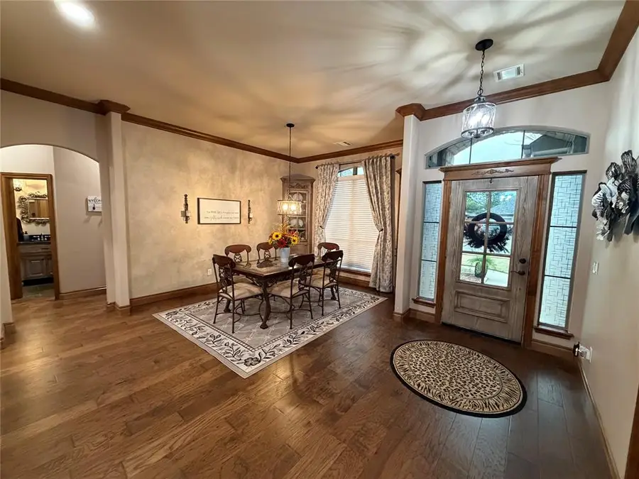 3105 White Cedar Drive, Moore, OK 73160 - Image #2