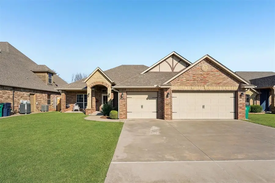 2901 Morgan Trace Road, Yukon, OK 73099 - Image #2
