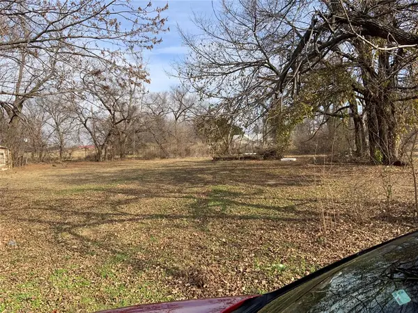 624 N 8th Street, Chickasha, OK 73018