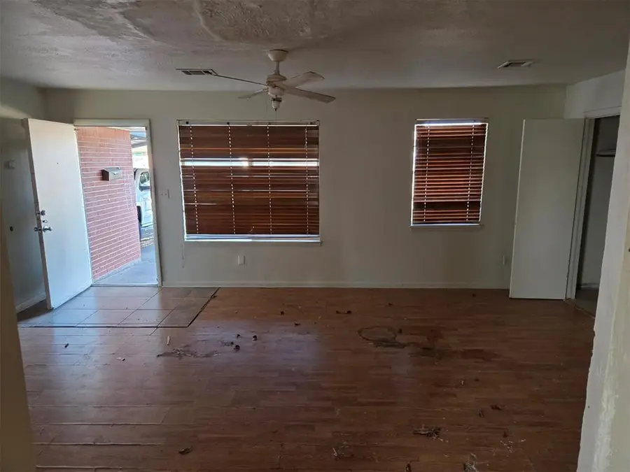 936 SW 2nd Street, Moore, OK 73160 - Image #3