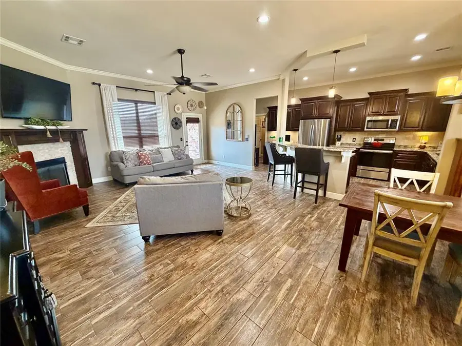 534 W Pine Rose Court Way, Mustang, OK 73064 - Image #3