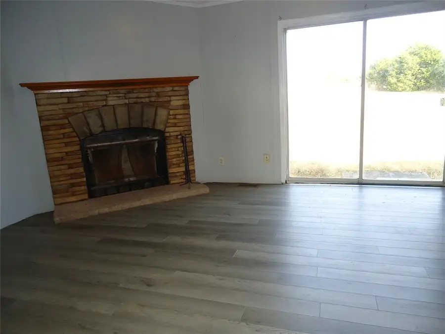 112 Valley View Drive, Shawnee, OK 74804 - Image #3