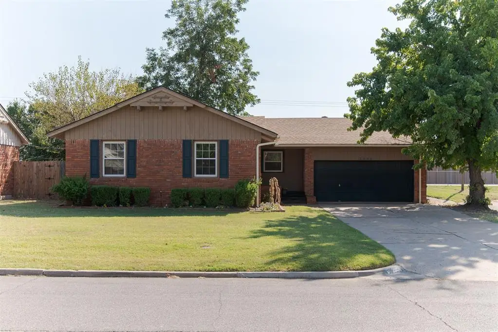 2008 Lanesboro Drive, Oklahoma City, OK 73120 - Image #1