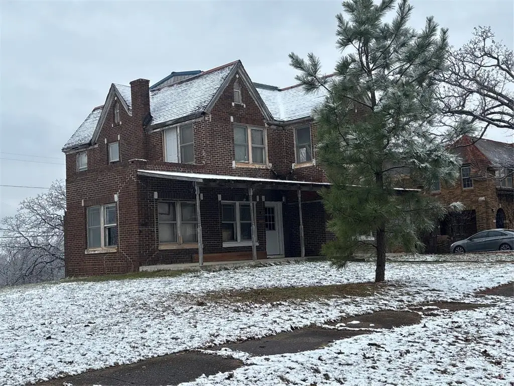 1215 Sunset Drive, Wewoka, OK 74884 - Image #1