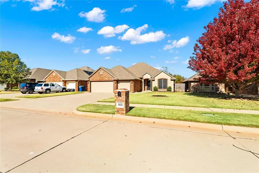 805 W Old Farm Way, Mustang, OK 73064 - Image #3