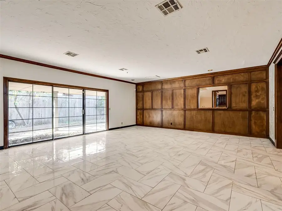 3328 Willow Brook Road, Oklahoma City, OK 73120 - Image #2