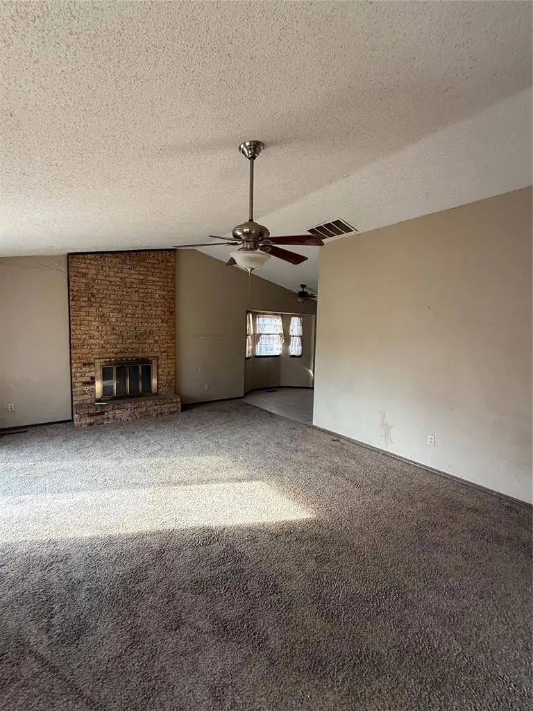 608 SW 23rd Street, Moore, OK 73160 - Image #3