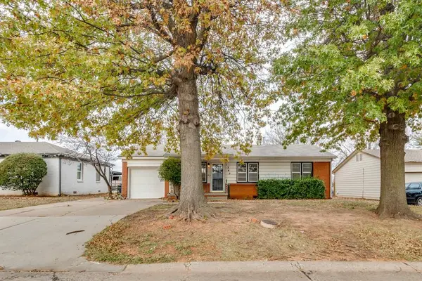 5345 NW 44th Street, Warr Acres, OK 73122