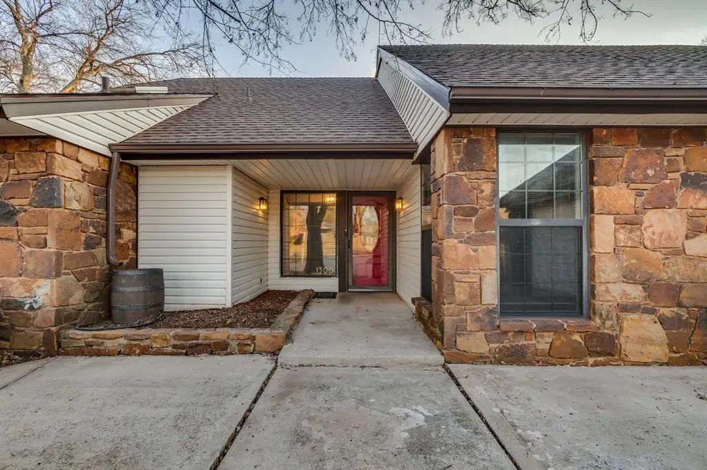 1300 Jamestown, Edmond, OK 73003 - Image #1