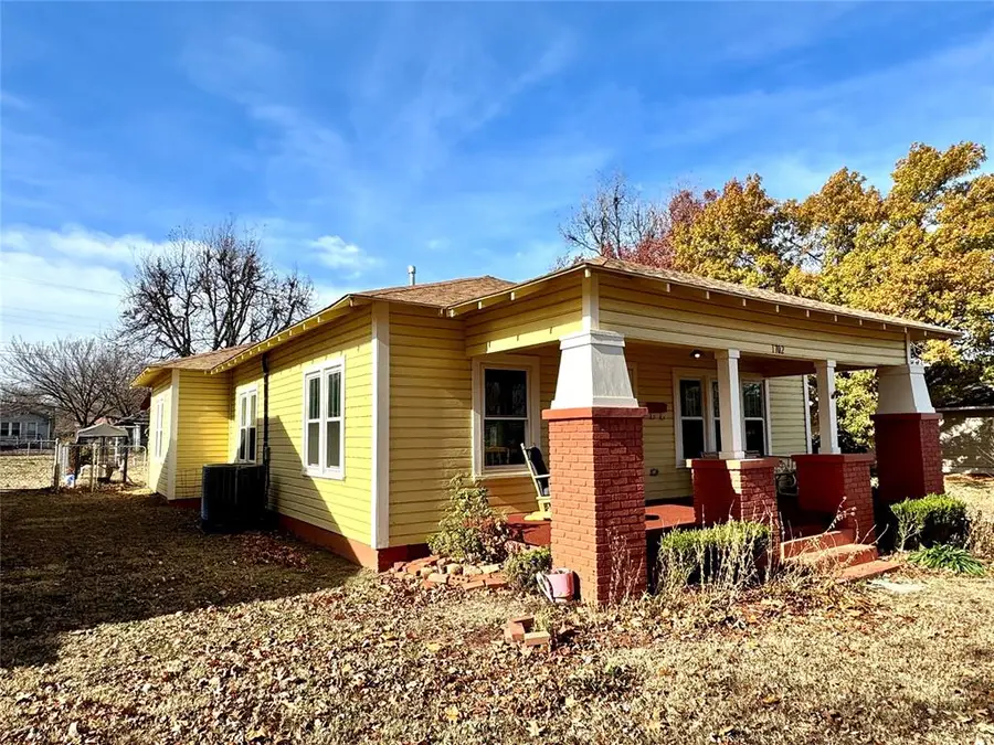 1702 S 19th Street, Chickasha, OK 73018 - Image #3