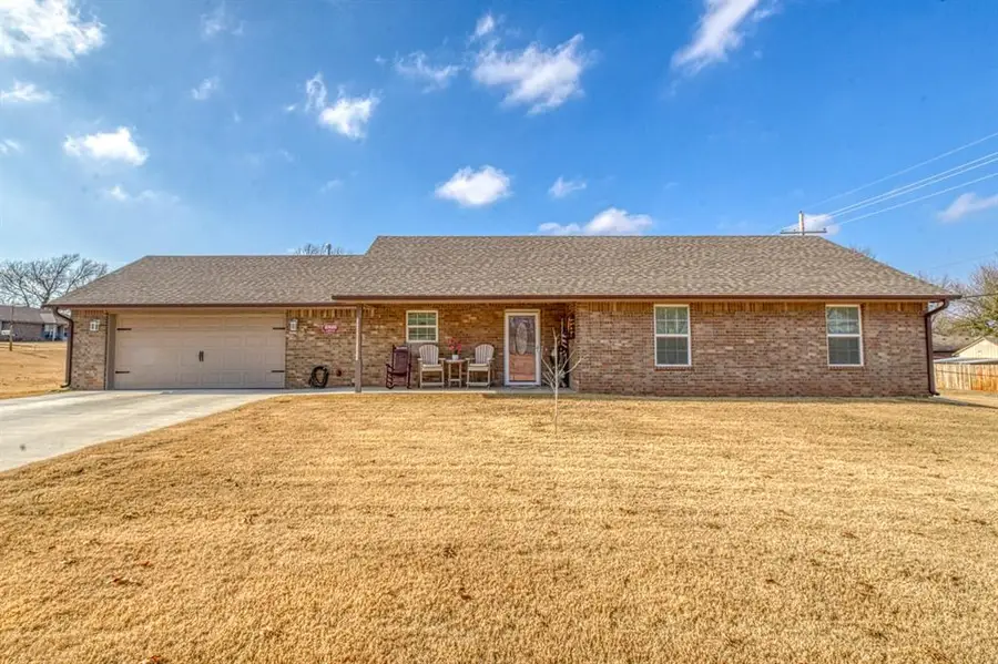 2326 S 22nd Street, Chickasha, OK 73018 - Image #2