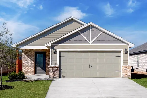 12732 Carrara Lane, Yukon, OK 73099