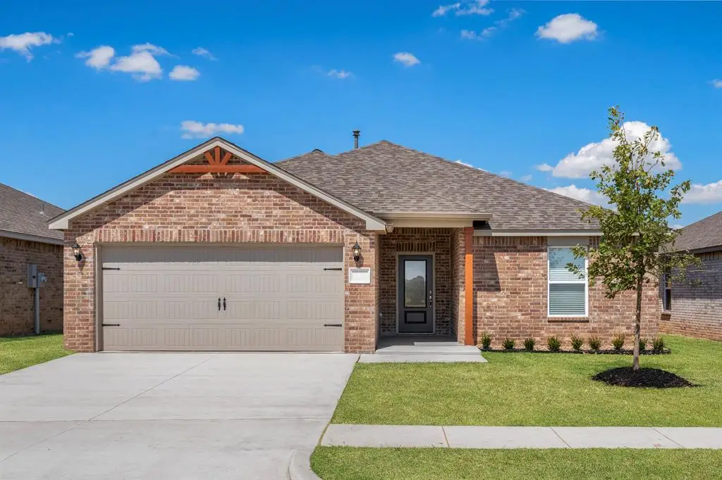 737 Luna Way, Tuttle, OK 73089 - Image #1