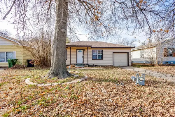 608 S 8th Street, Yukon, OK 73099