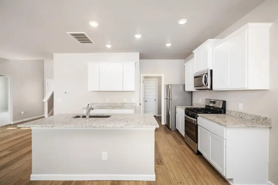 741 Luna Way, Tuttle, OK 73089 - Image #3