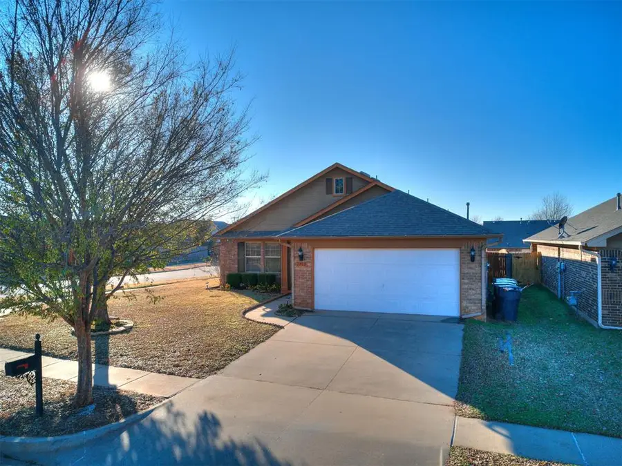 2709 Fawn Lily Road, Oklahoma City, OK 73128 - Image #2