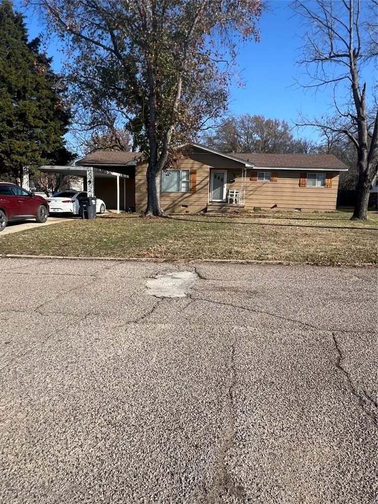 1204 S Seminole Avenue, Wewoka, OK 74884 - Image #2