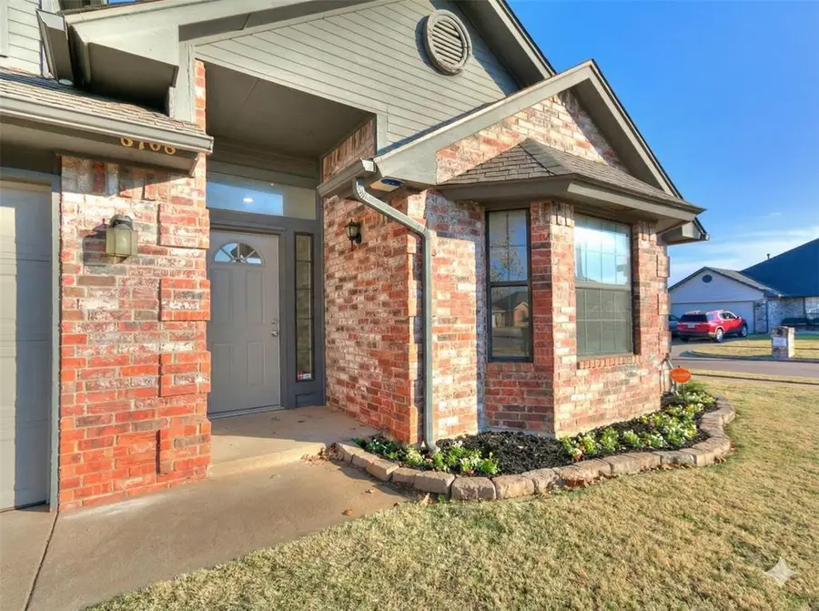 8708 Lilly Lane, Oklahoma City, OK 73135 - Image #2