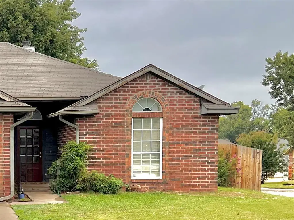 1005 N Blackwelder Avenue, Edmond, OK 73034 - Image #1