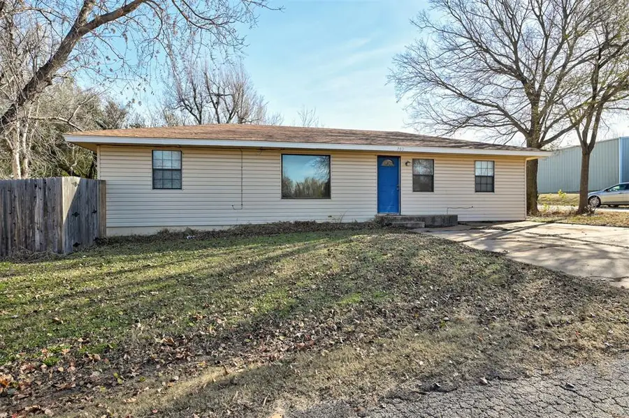 702 N 17th Street, Guthrie, OK 73044 - Image #2