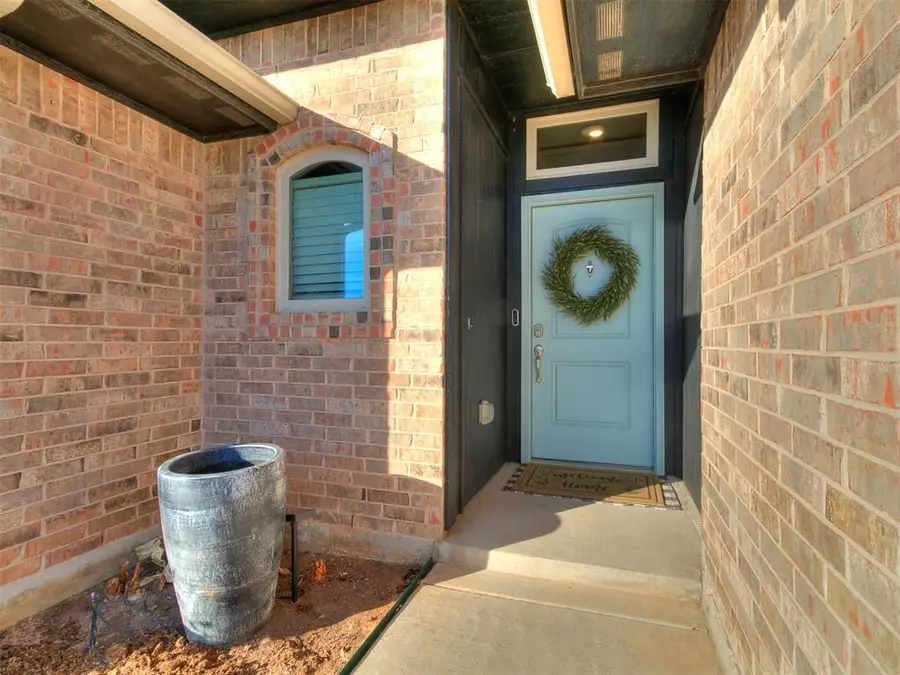 10505 Turtle Back Drive, Midwest City, OK 73130 - Image #2