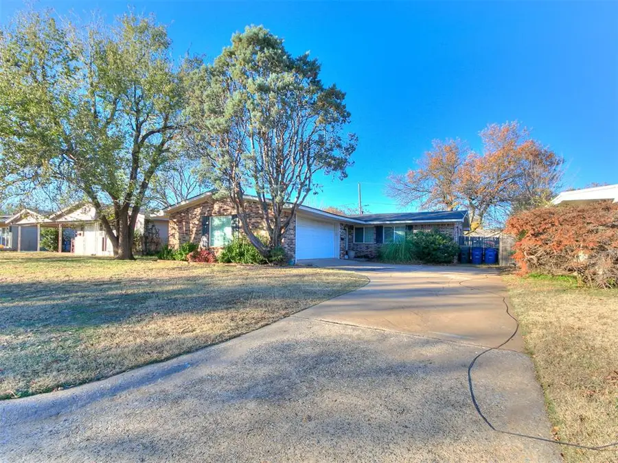 2733 Manchester Drive, Oklahoma City, OK 73120 - Image #2
