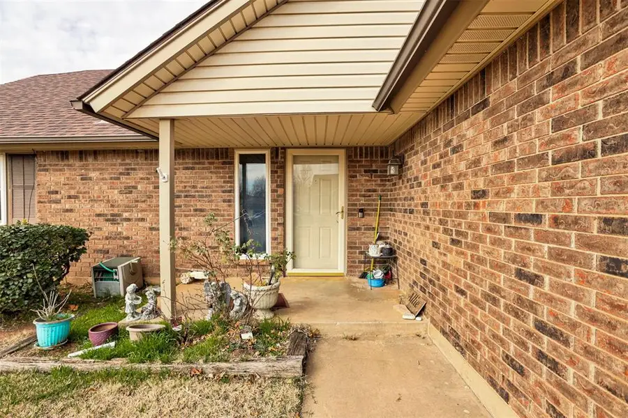 813 S Avery Street, Moore, OK 73160 - Image #3