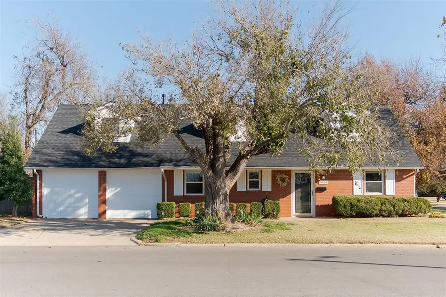 10820 N Victoria Place, Oklahoma City, OK 73120 - Image #2
