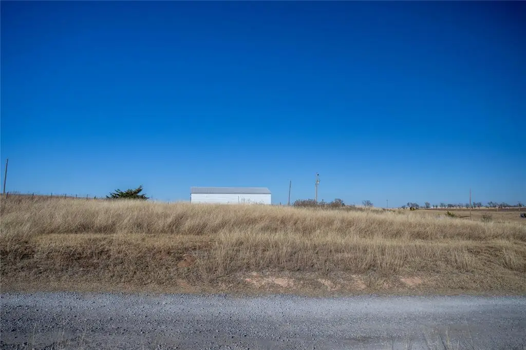 24081 E 957 Road, Weatherford, OK 73096 - #1