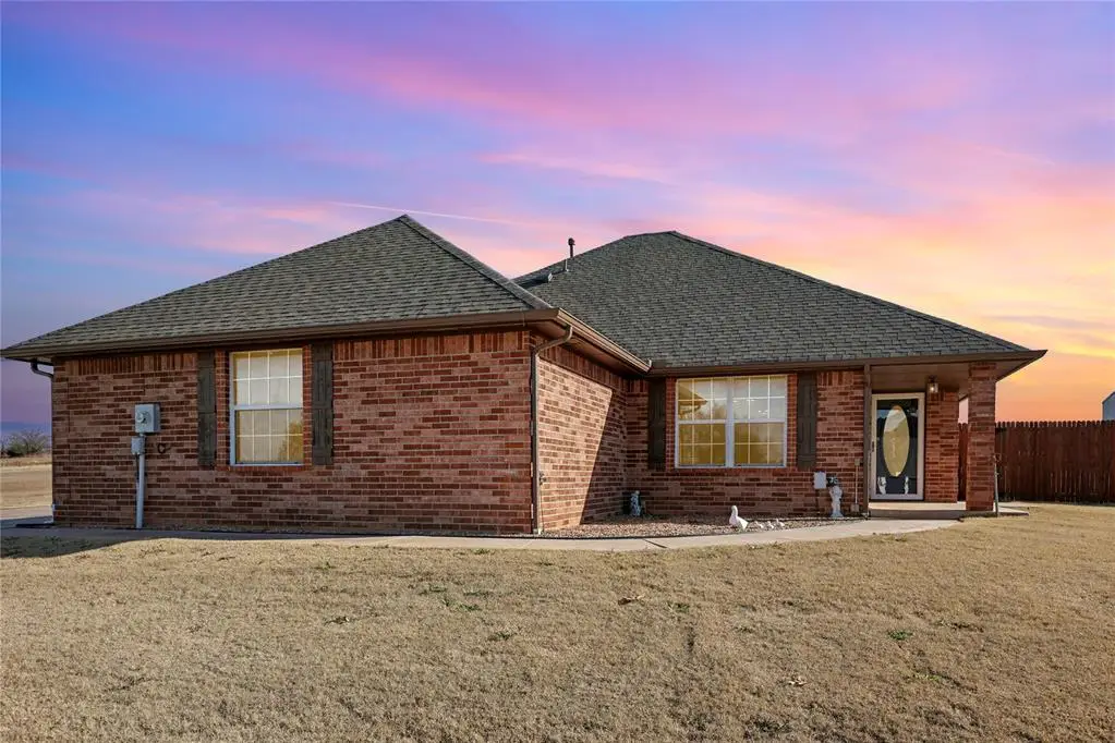 4 Willow Creek Drive, Tuttle, OK 73089 - #1