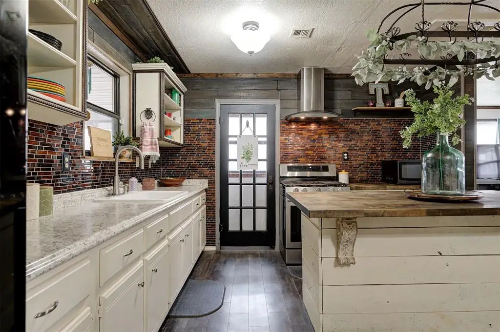 115 W Green Street, Meeker, OK 74855 - Image #1