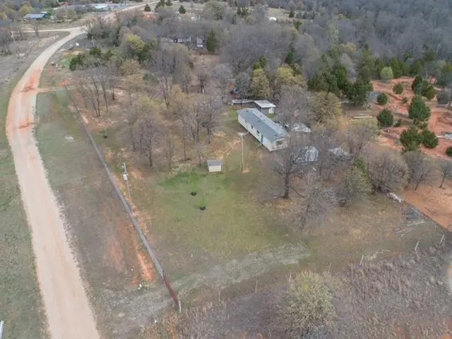 21839 Lilly Drive, Tecumseh, OK 74873 - Image #2