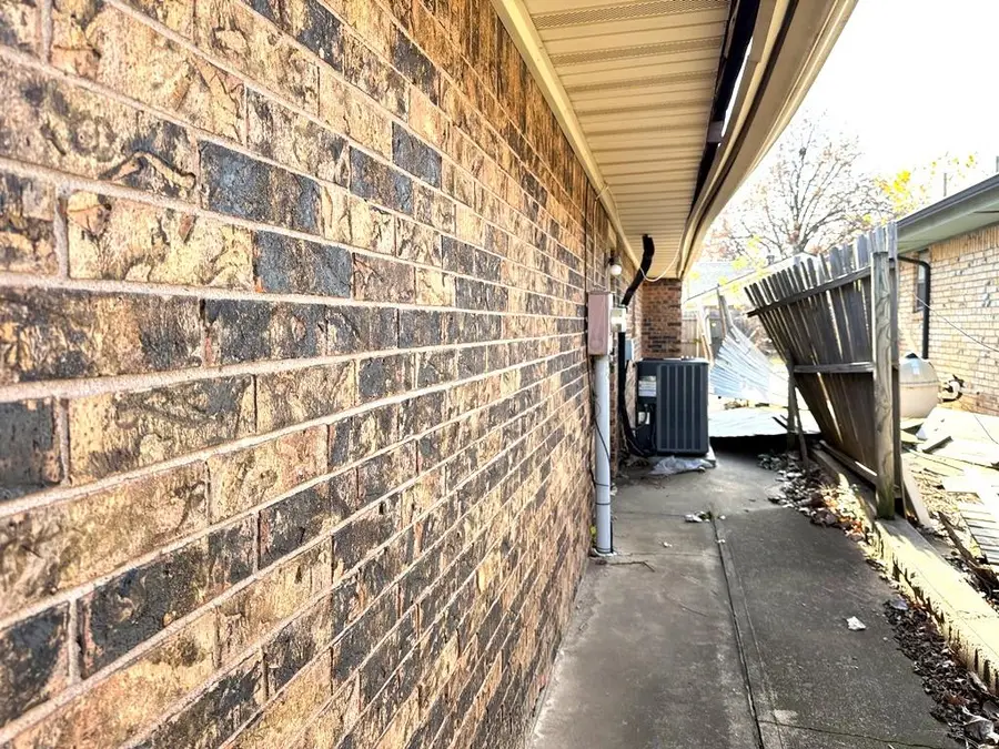 2504 SW 92nd Street, Oklahoma City, OK 73159 - Image #2