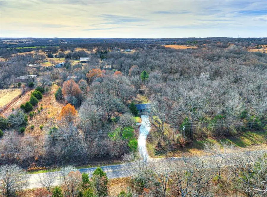 47110 Garretts Lake Road, Shawnee, OK 74804 - Image #3