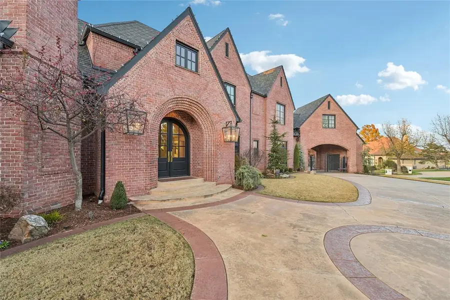 1401 Oak Tree Drive, Edmond, OK 73025 - Image #2