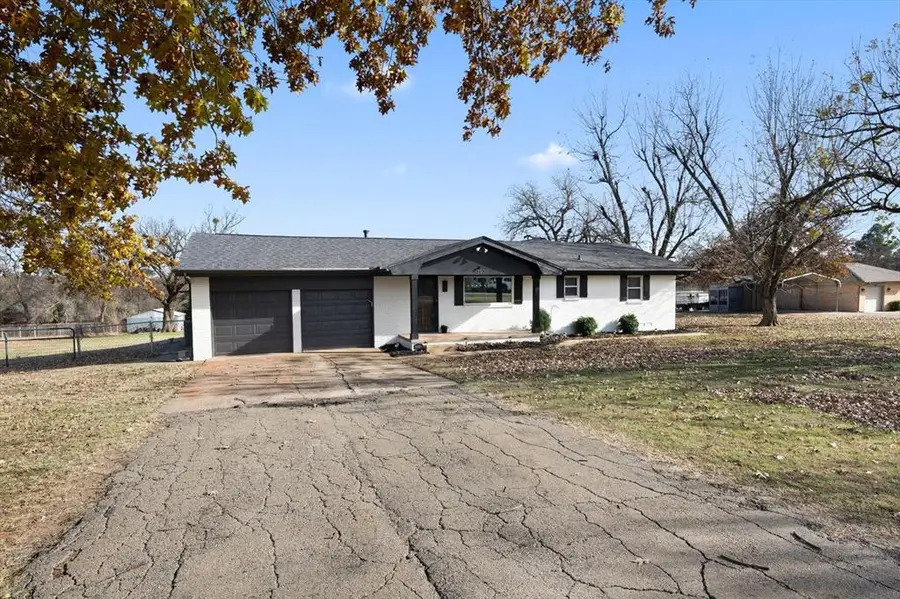 1100 Liveoak Drive, Edmond, OK 73034 - Image #2