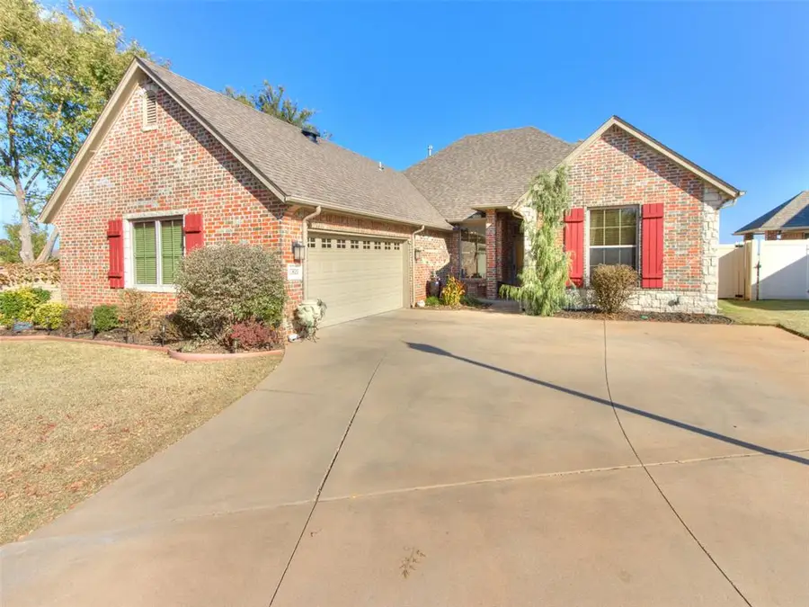 17820 Griffin Gate Drive, Edmond, OK 73012 - Image #3