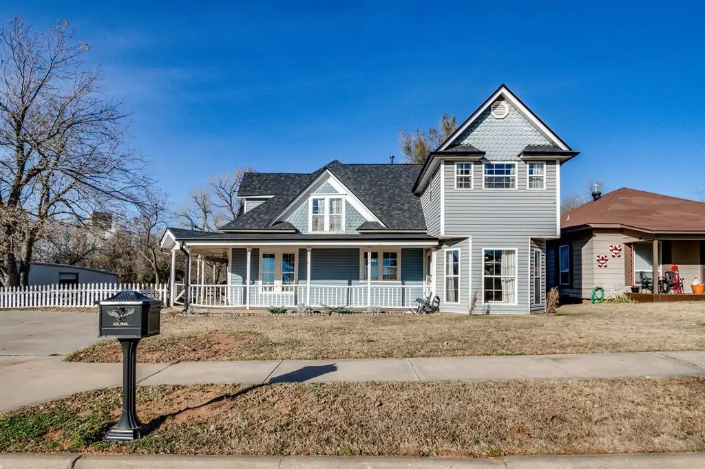 131 Oak Avenue, Yukon, OK 73099 - Image #1