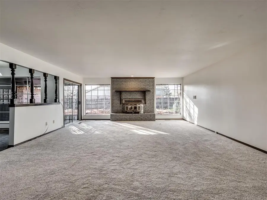 6104 Hummingbird Circle, El Reno, OK 73036 - Image #3