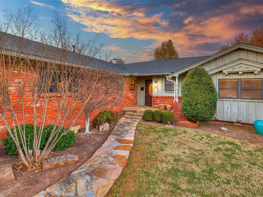 2725 Warwick Drive, Oklahoma City, OK 73116 - Image #2