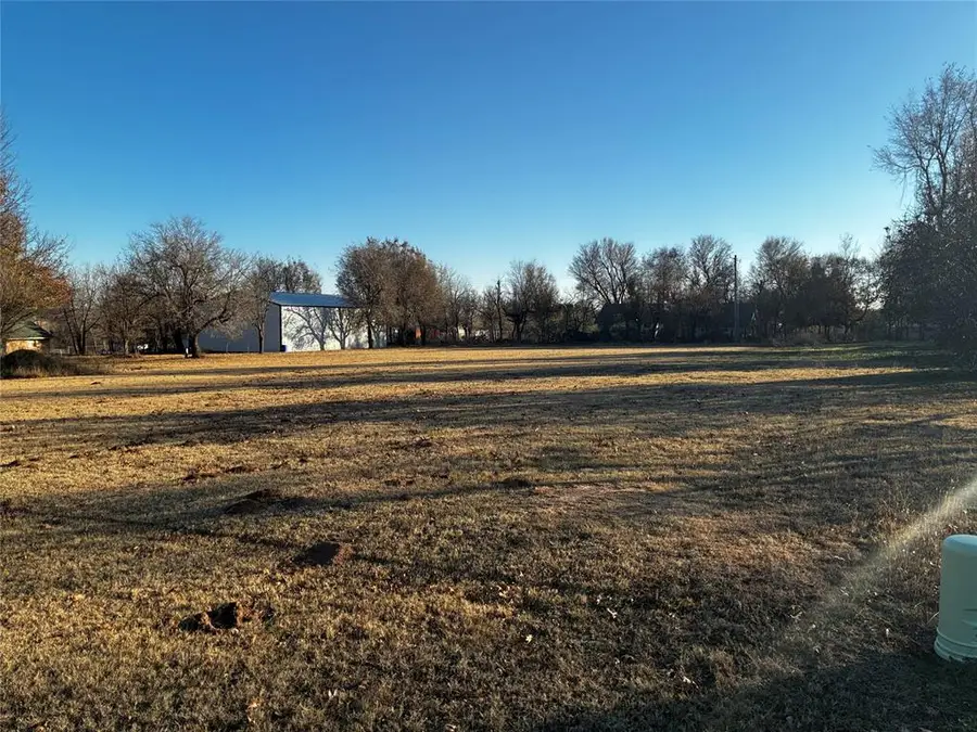 Hummingbird Circle, El Reno, OK 73036 - Image #2