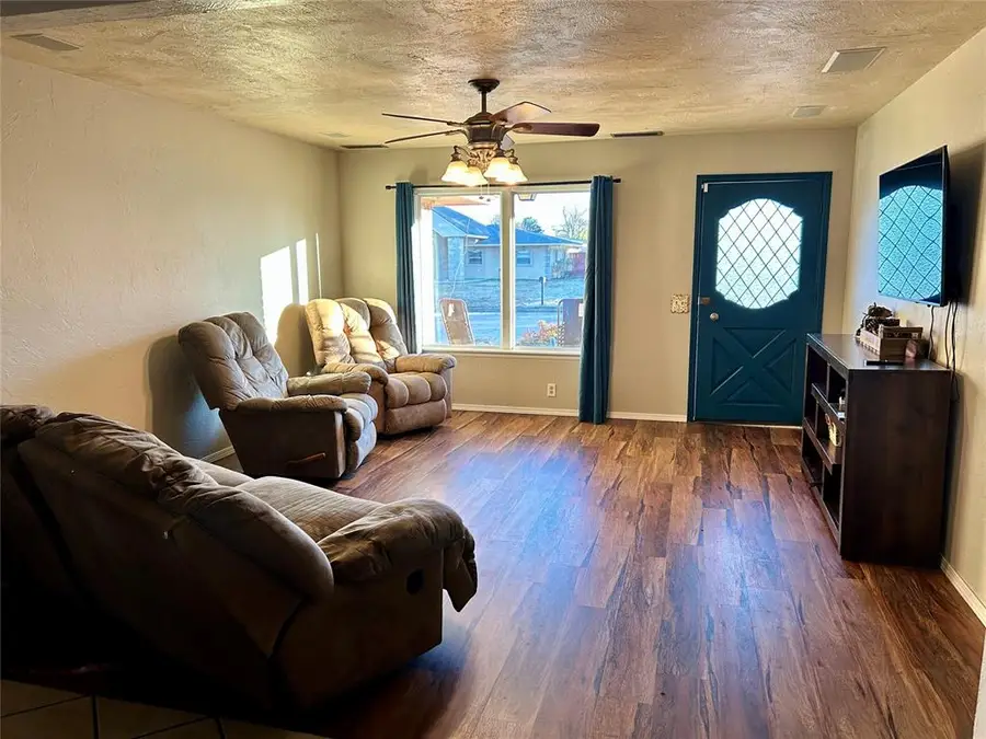 1429 Pine Avenue, Weatherford, OK 73096 - Image #2