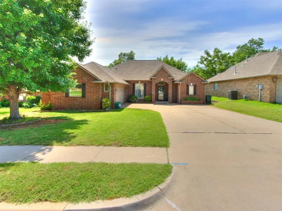 745 Martina Lane, Edmond, OK 73034 - Image #2